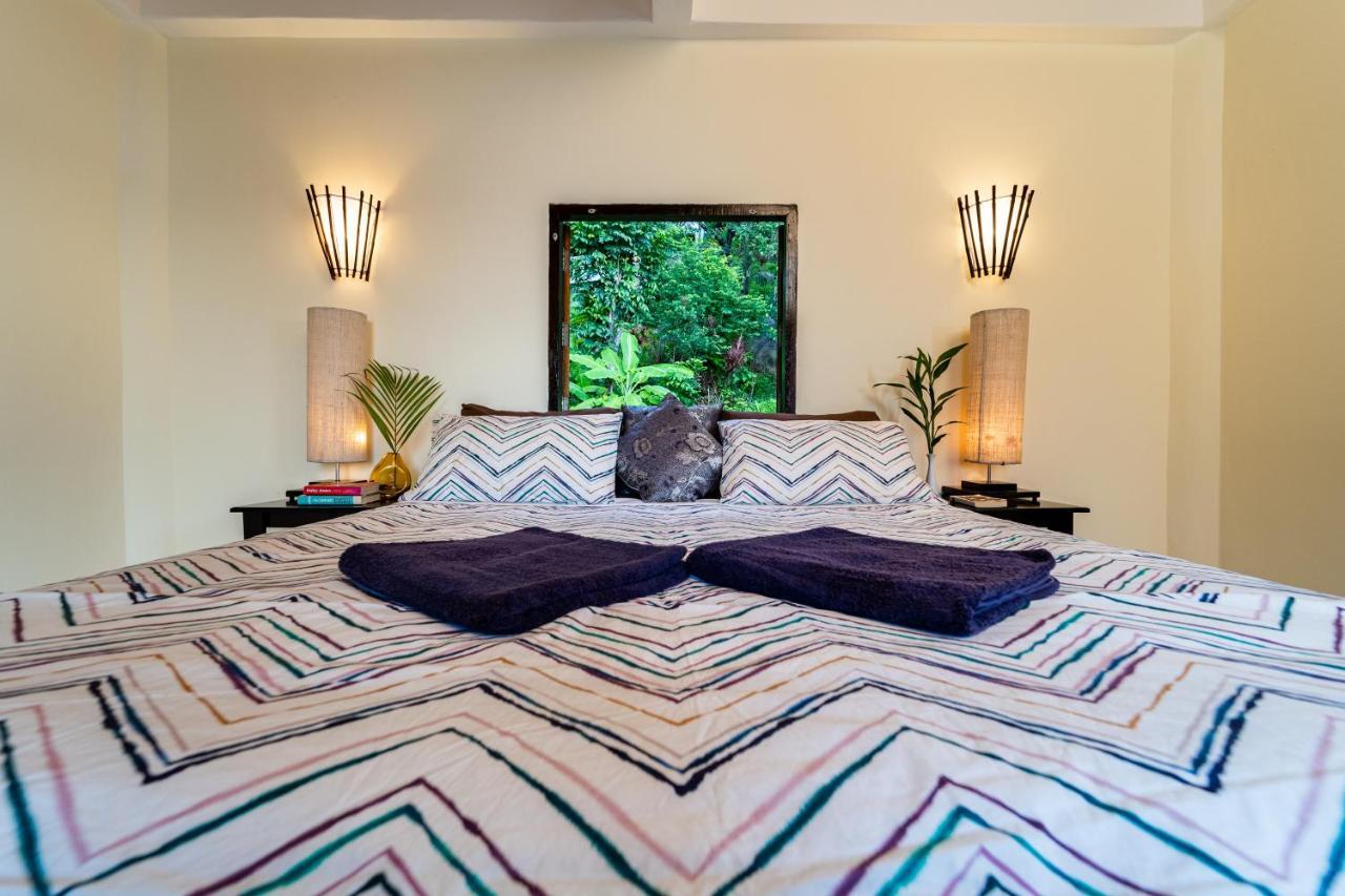 White Azure Villa Koh Phangan Than Sadet Beach 外观 照片